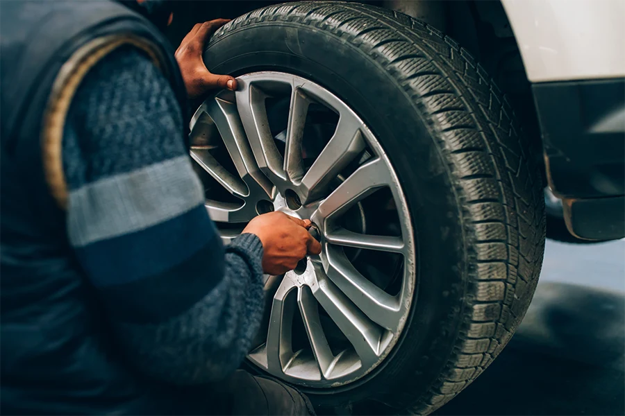 How Tire Changing Services Improve Roadside Safety Atlanta, GA How Tire Changing Services Improve Roadside Safety Atlanta, GA